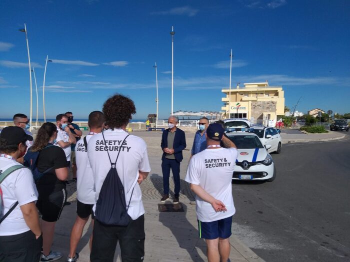 spiagge latina steward distanziamento