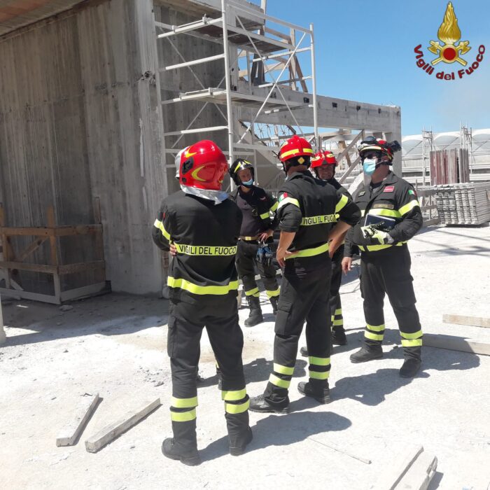 roma laurentina incidente lavoro cantiere edile due operai