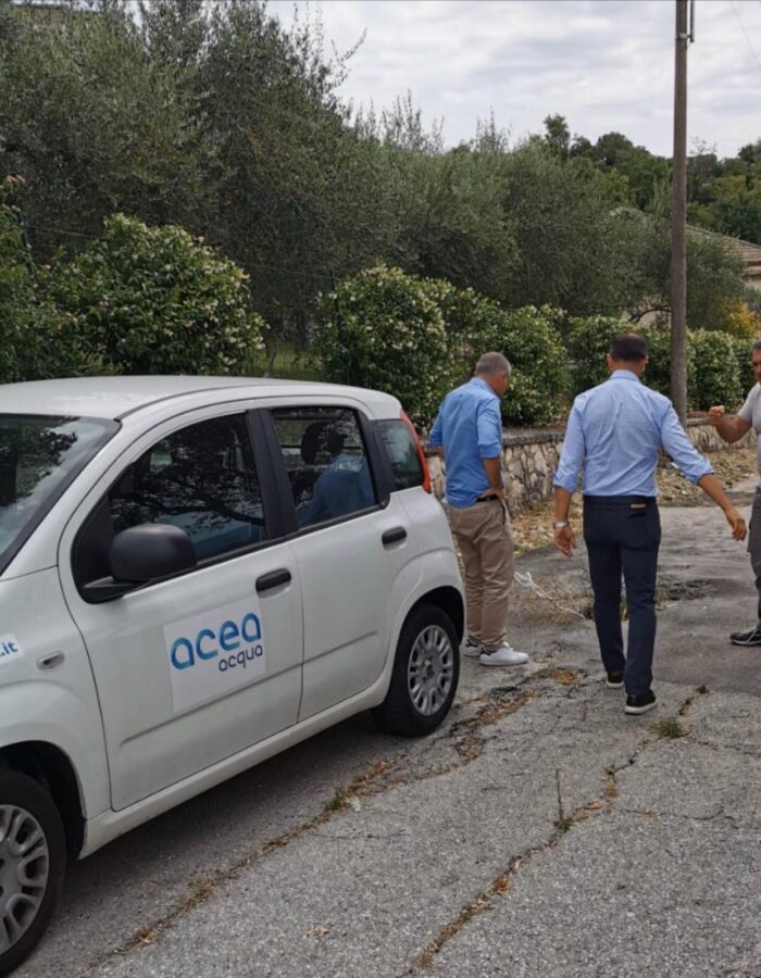 roccasecca via cappella strada chiusa lavori tecnici acea perdita acqua voragine