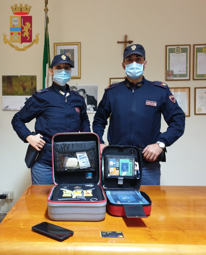 metro roma arco di travertino giulio agricola defibrillatori