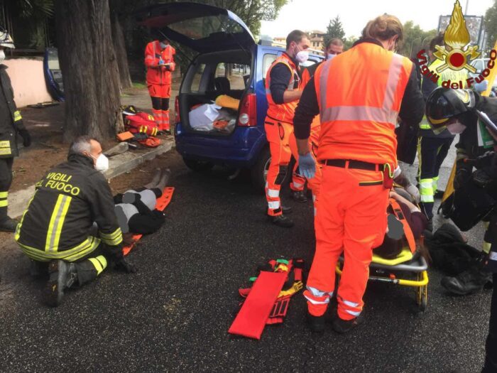 roma incidente vittoria donne