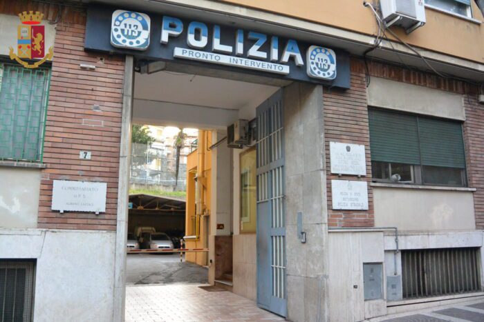 albano laziale rapina cartoleria