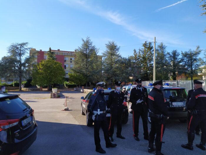Fiuggi, rivolta al centro di accoglienza per immigrati all'ex hotel Palace: Sindaco e forze dell'Ordine sul posto