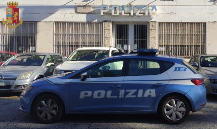 Roma, rissa alla stazione metro Flaminio: calci e pugni, alla faccia delle norme Anti-Covid