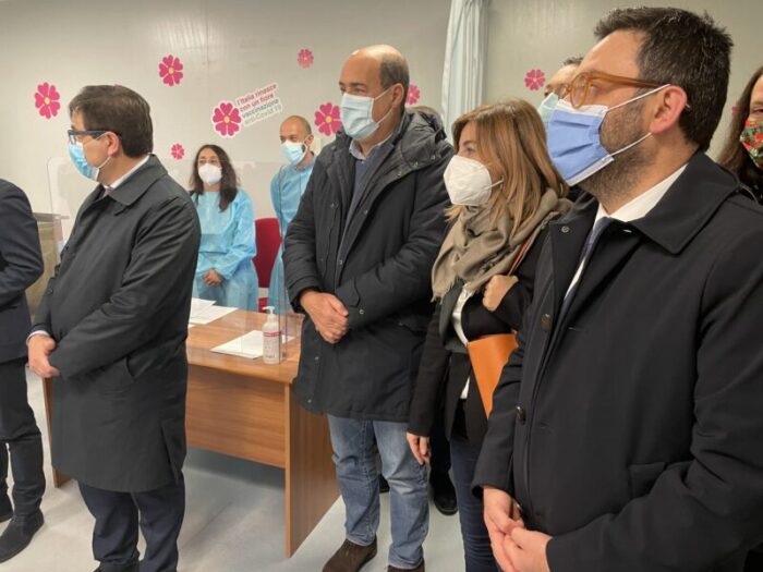 Covid, V-Day a Frosinone. Somministrate le prime dosi all'Ospedale Spaziani