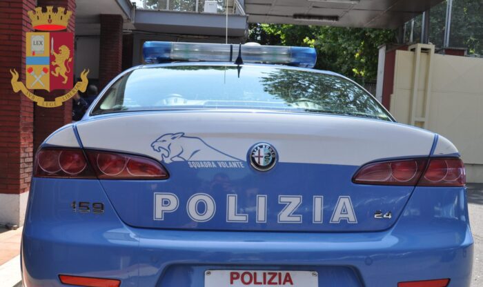 Via Casilina, picchiano un 31enne mentre cenano al ristorante: arrestati