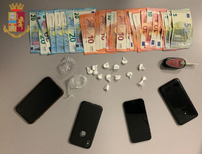 Roma, continua la lotta allo spaccio di droga della Polizia: arrestati 15 pusher