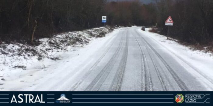 Segni Carpineto Romano neve oggi 3 gennaio 2021 viabilità carpinetana