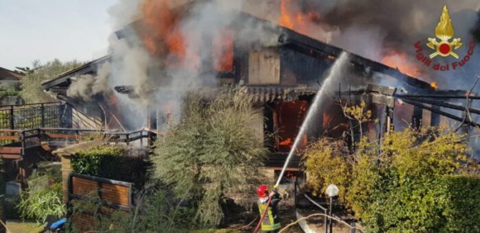 casal palocco incendio villa