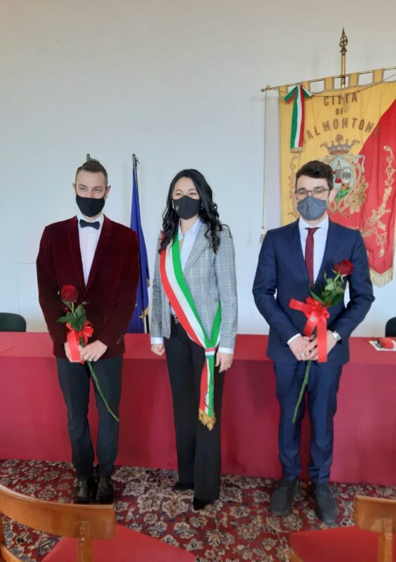 Valmontone. Celebrata la prima Unione Civile tra uomini, grazie alla Legge Cirinnà: tanti auguri ad Alessandro e Massimiliano!