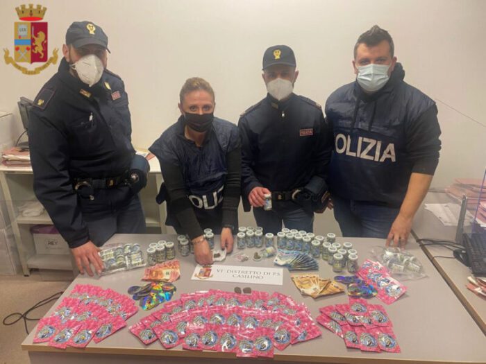 Torre Spaccata. Arrestati due giovani pusher: spacciavano in un parco pubblico