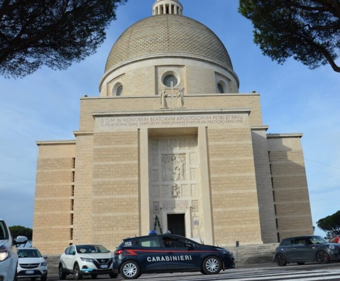 Assembramenti al Gianicolo, cena clandestina in un ristorante a San Paolo e bevande oltre le 18 vendute in un locale a Monte Mario