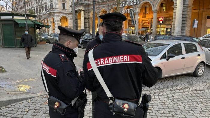 Esquilino. I controlli antidegrado e le verifiche per il rispetto delle norme anti-Covid. Multate 11 persone