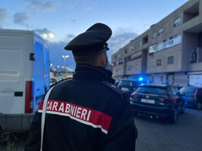 Ponte di Nona. Un vero e proprio market della droga a cielo aperto: il blitz dei Carabinieri (FOTO)