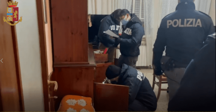 roma alberone arrestate cinque persone per usura ed estorsione con metodo mafioso