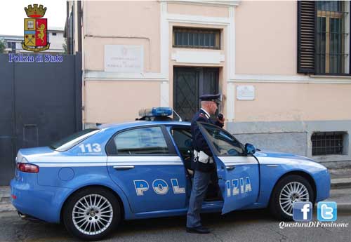 Sora, le urla di una donna fanno nascere un inseguimento della Polizia verso tre ladri minorenni