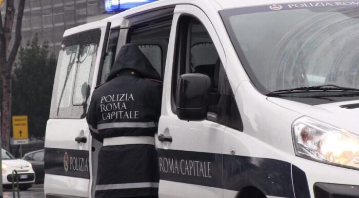 Aurelia, incidente a Tarquinia: scontro frontale tra due veicoli: due feriti e traffico bloccato sulla SS1BIS