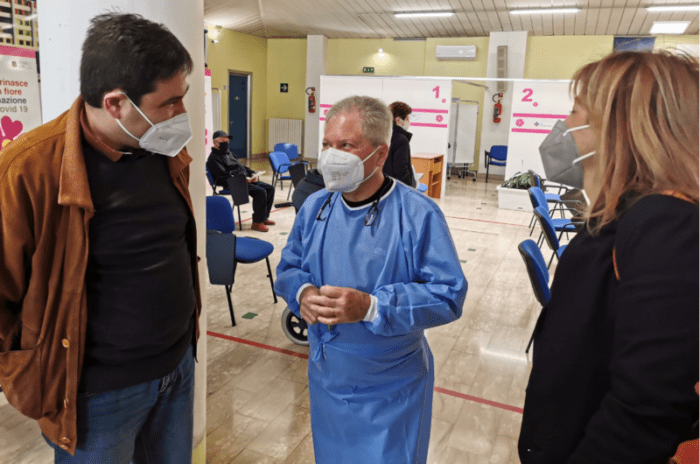 L'assessore alla Sanità del Lazio D'Amato passa una Pasquetta... alternativa: visita ai centri vaccinali ASL di Frosinone e Ceccano
