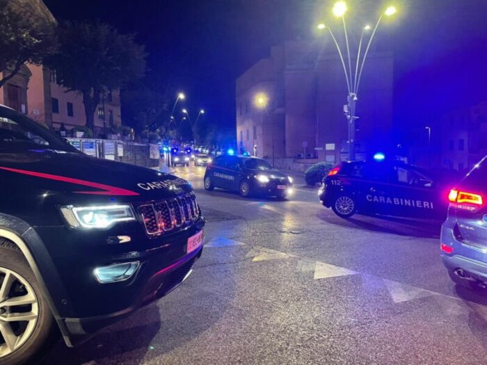 Tor Bella Monaca, ancora pusher nei guai nella piazza dello spaccio Ferro di Cavallo: tra loro c'era anche una coppia