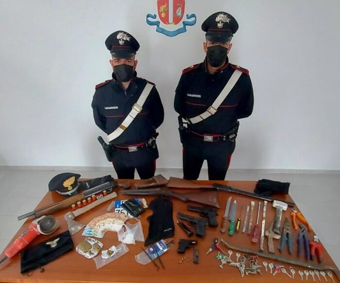 albano genzano armi clandestine arrestate persone
