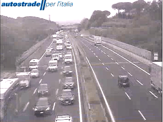 autostrada A1 incidente tra Roma Sud e Valmontone oggi 14 maggio 2021