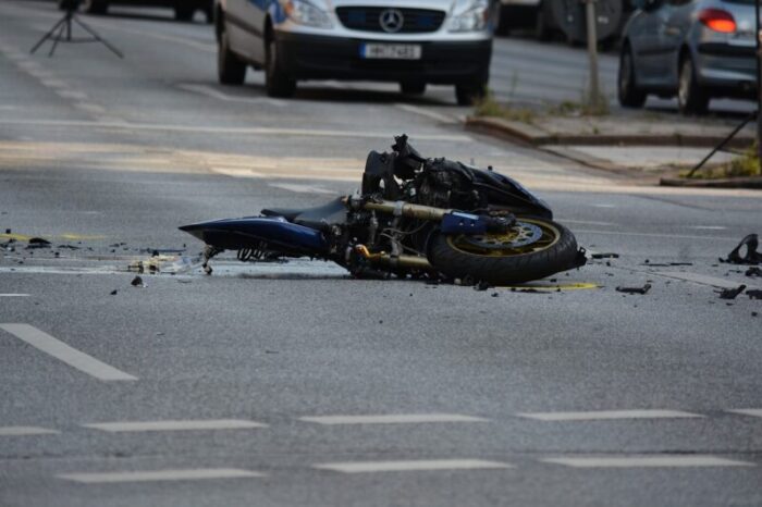 Incidente mortale a Dragona: auto contro moto, deceduto un 33enne