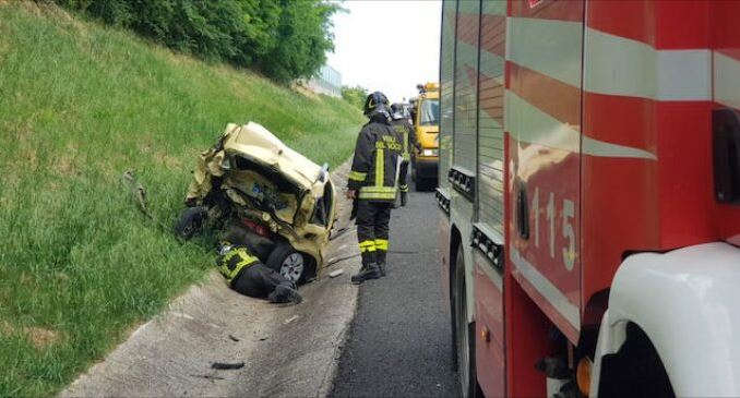 a1 pontecorvo cassino auto panne travolta