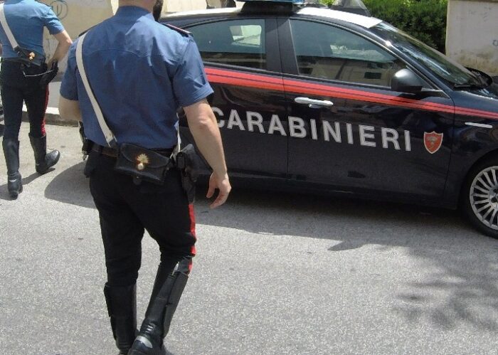 Ostia. Evade dagli arresti domiciliari e scippa un anziano: in manette un 35enne