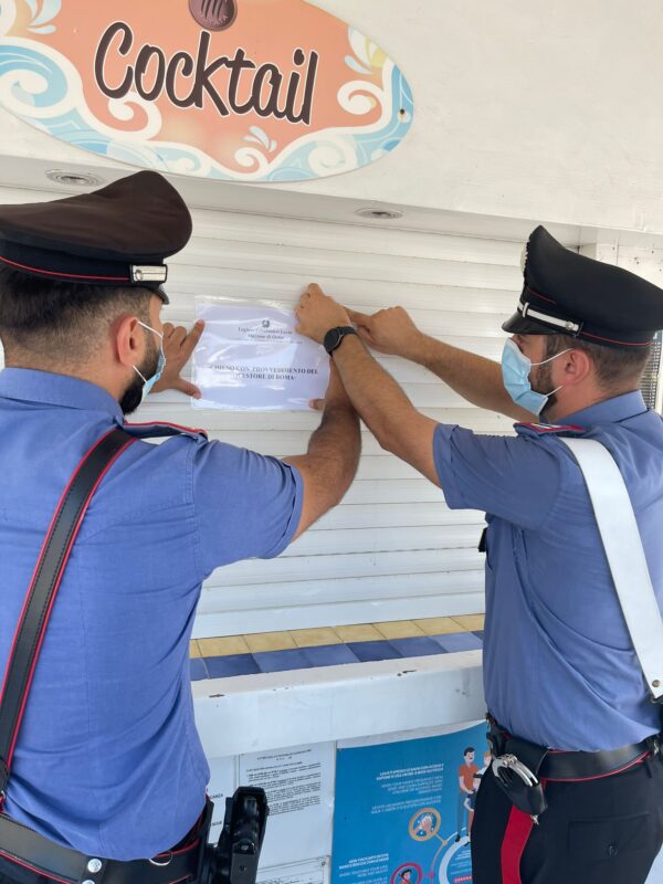 Ostia. Chiuso temporaneamente noto chiosco balneare, abituale ritrovo di persone pregiudicate