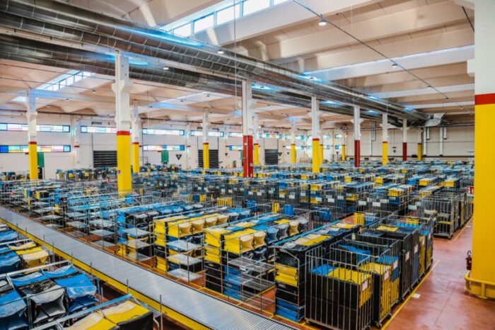 amazon cerca magazzinieri centri logistici colleferro