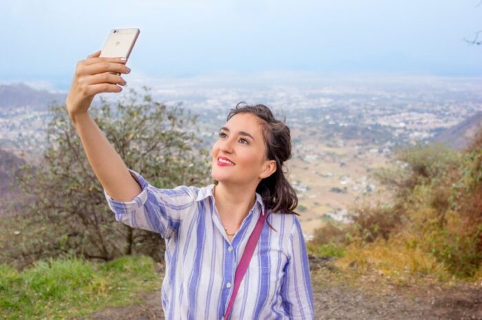 influencer muore selfie scogliera
