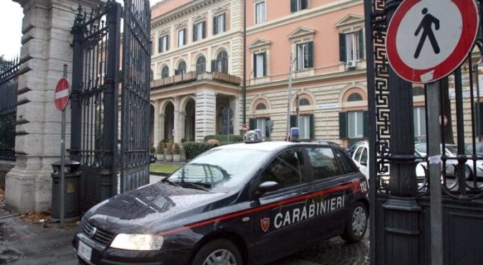 Roma, orrore al Policlinico Umberto I: tirocinante stuprata durante il turno di notte da un infermiere
