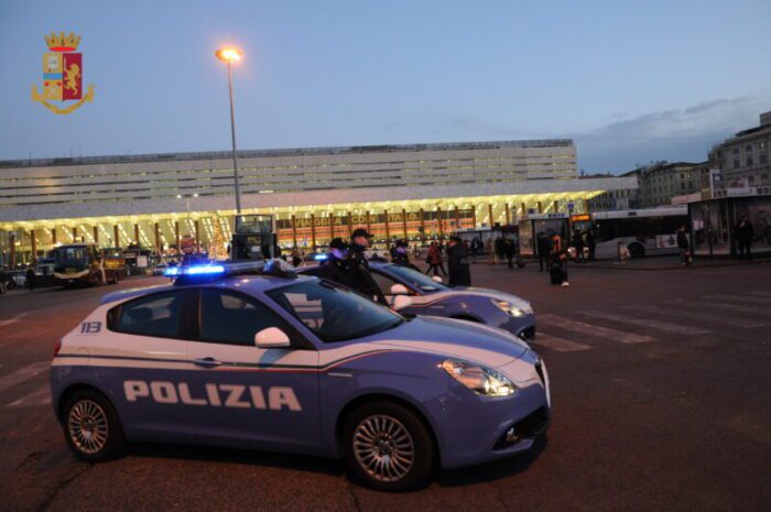 Roma Termini. Accoltella un uomo durante una rapina, arrestato 23enne