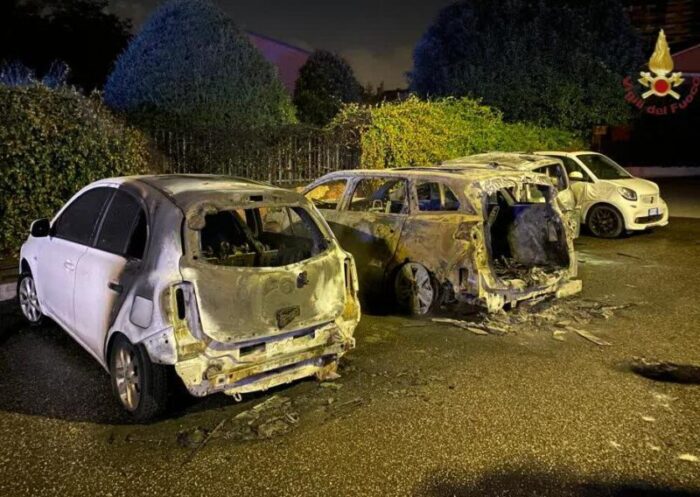 portuense vetture incendio distrutte