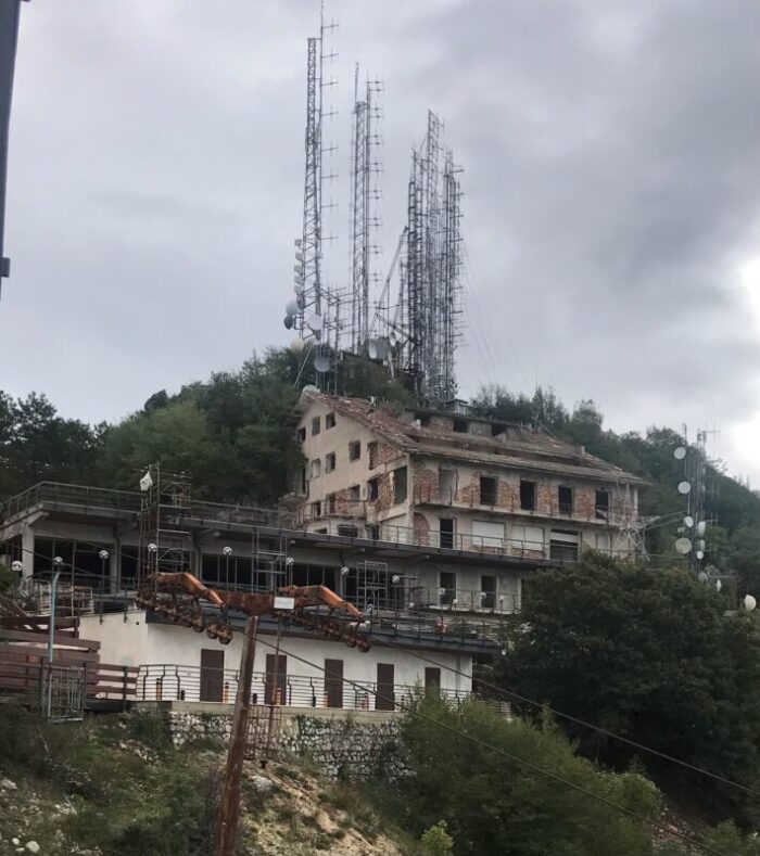 Controlli sulla sicurezza dei luoghi di lavoro. Sospese le attività di un autolavaggio a Monterotondo e di un cantiere edile su Monte Gennaro