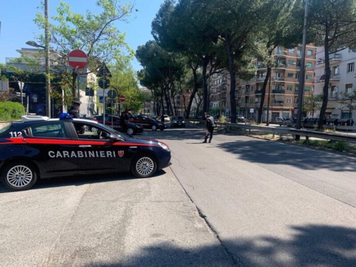 Tor Sapienza. Armato di coltello, deruba un uomo: arrestato 30enne