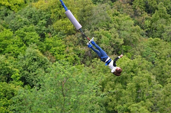 madre muore bungee jumping