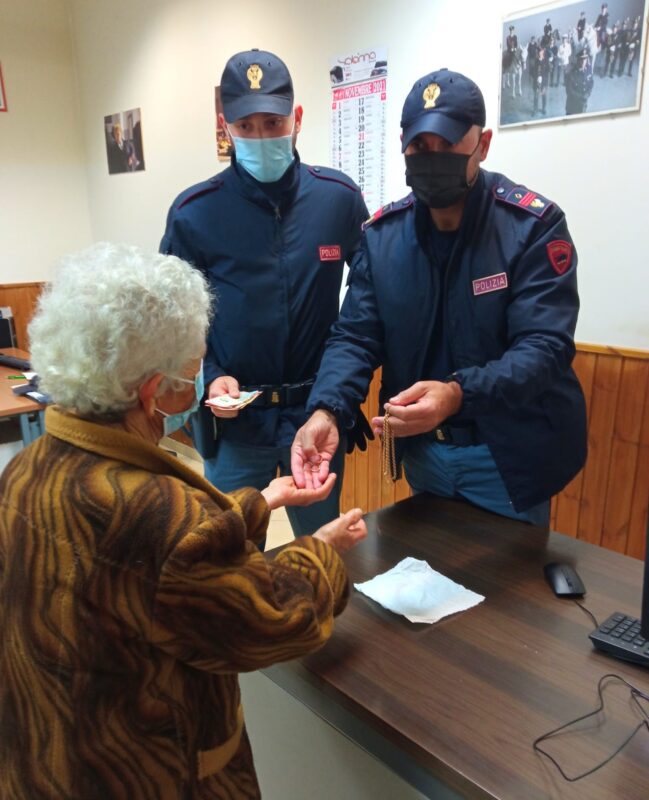 Cassino. Arrestati due truffatori seriali: avevano convinto un'ottantenne a consegnare denaro e gioielli