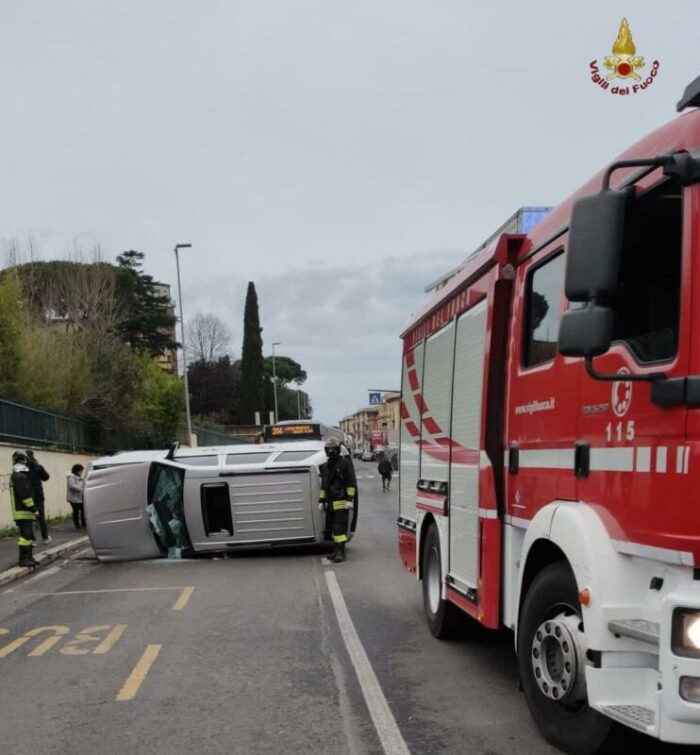 Incidente tra utilitaria e Jeep a Collatina: donna in codice rosso