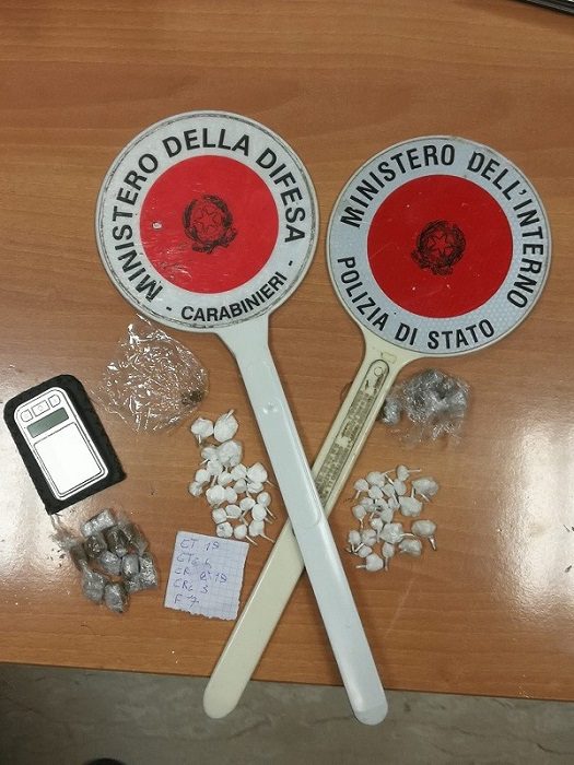 Frosinone, getta la droga dalla finestra: giovane pusher nei guai