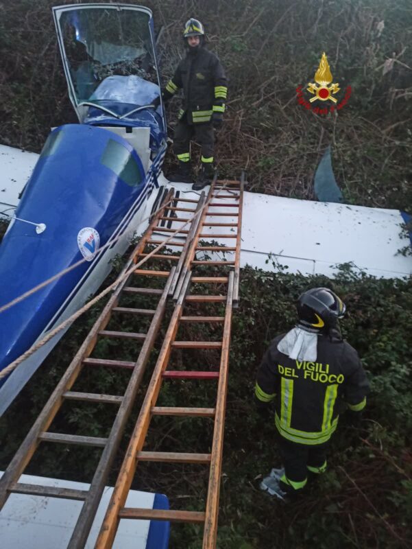 Anzio, aereo ultraleggero caduto poco fa: la situazione