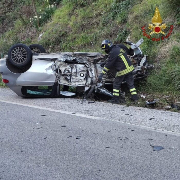 SS156, incidente a Giuliano di Roma: coinvolte due autovetture, ci sono feriti
