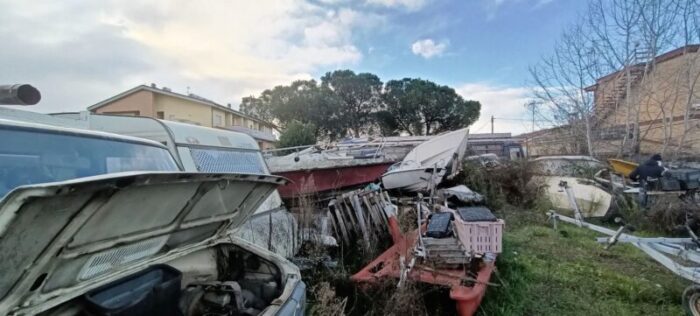 colle del sole rifiuti autolavaggio sequestrato