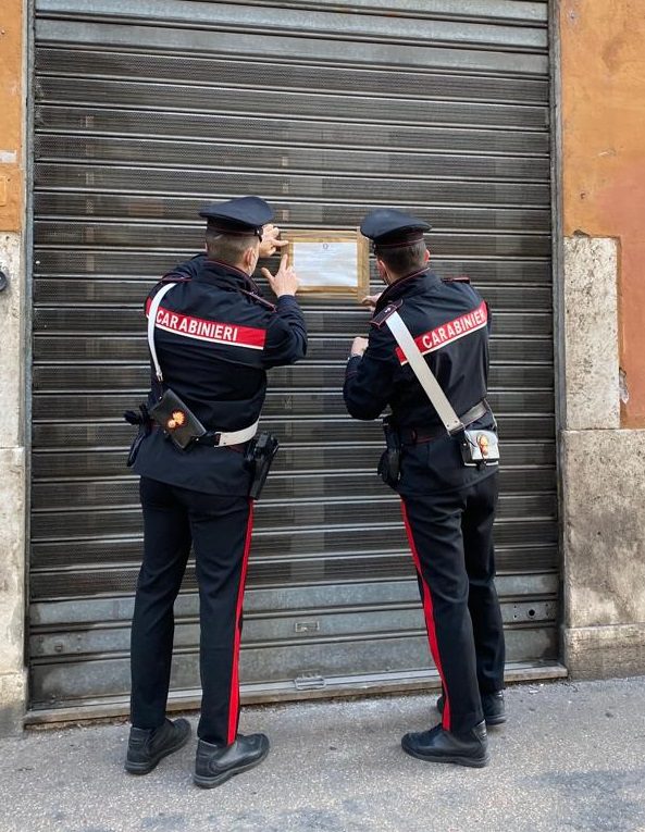 Controlli per il rispetto delle norme anti-covid a Roma, Ciampino, Torvaianica e Tivoli: sospese attività commerciali