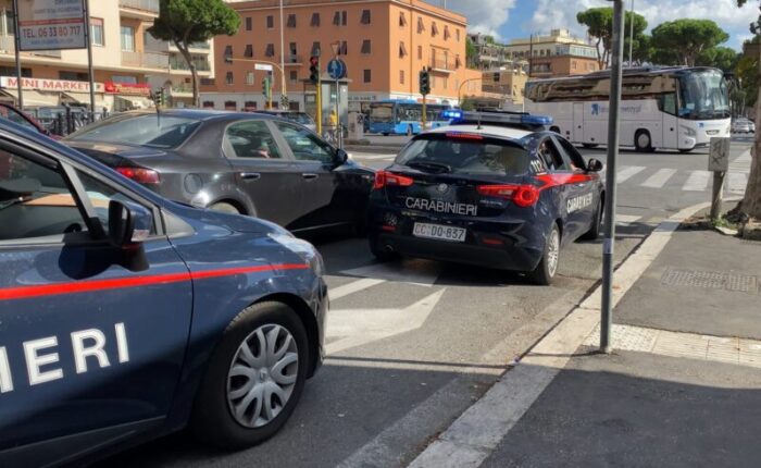 Roma, uomo aggredito e rapinato in strada lungo la Circonvallazione Cornelia