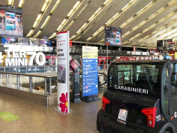 roma controlli cc stazione termini e centro storico