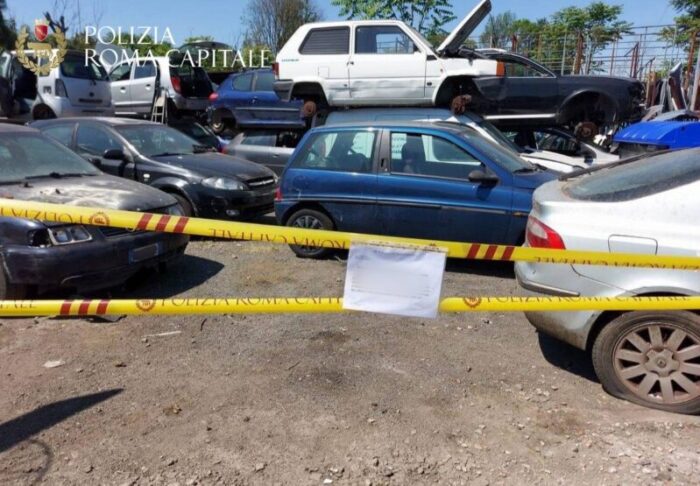 Roma, sequestrata area di oltre 6mila mq nel II Municipio con attività di autodemolizione