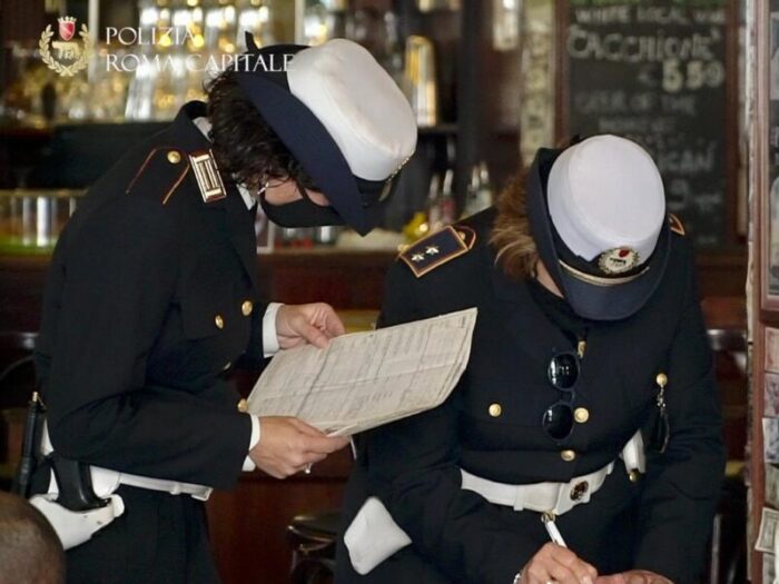 Roma, Polizia Locale. UGL PL: "Solo carbone nella calza del Comandante"