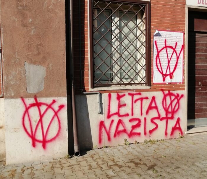 monterotondo vandalizzata sede pd