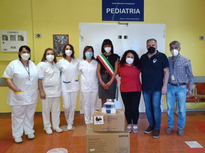 Avis e Protezione Civile di Paliano donano infusore medico pediatrico all'ospedale di Alatri